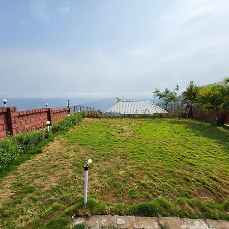 Paras Holiday Home Satara Ngoại thất bức ảnh
