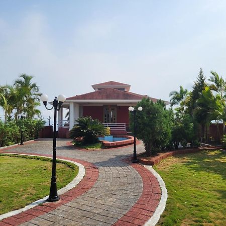 Paras Holiday Home Satara Ngoại thất bức ảnh