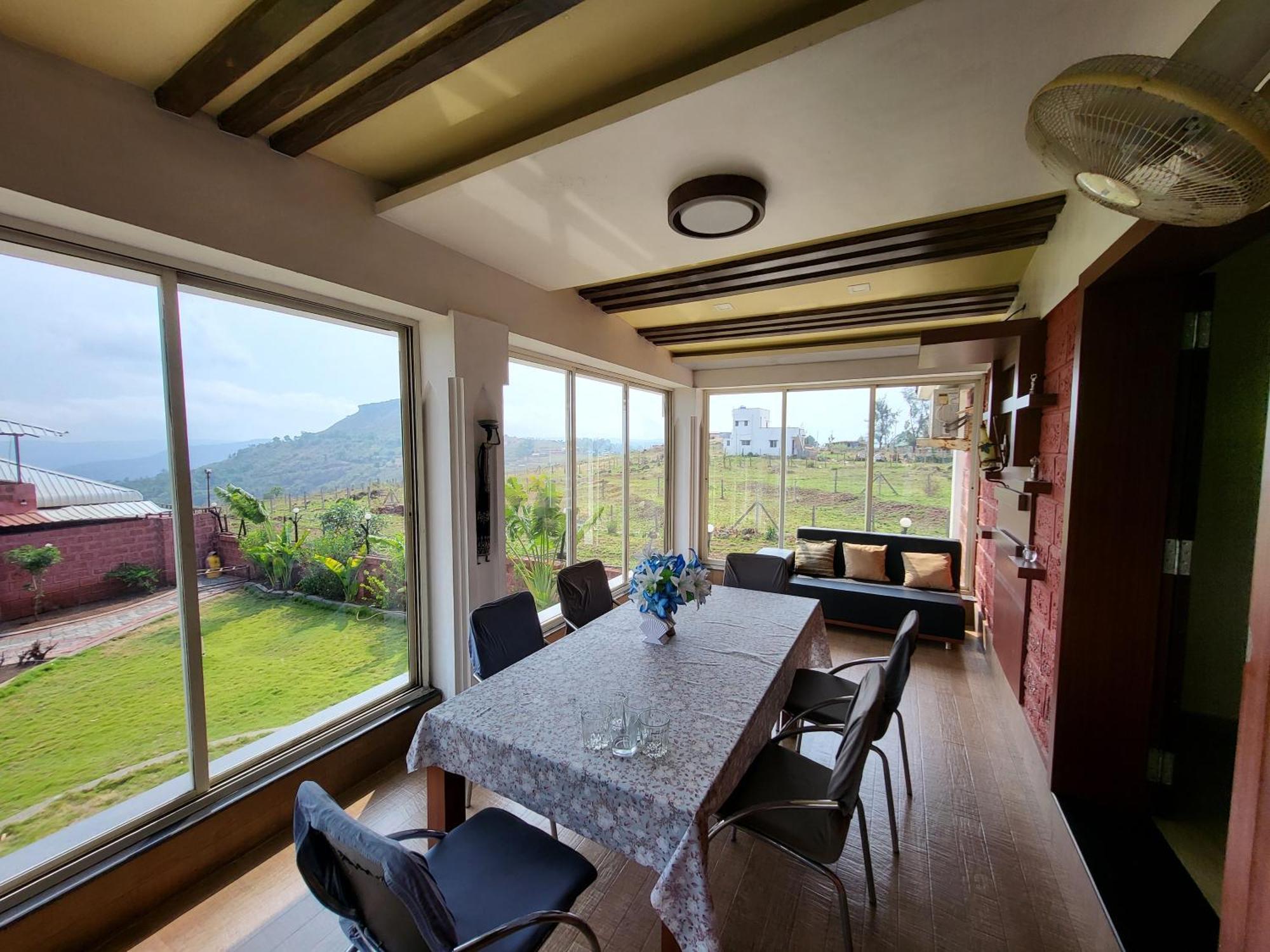 Paras Holiday Home Satara Ngoại thất bức ảnh