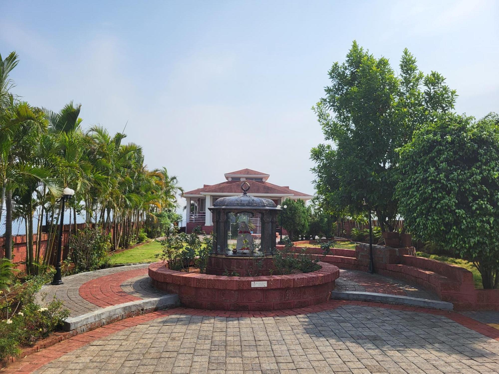 Paras Holiday Home Satara Ngoại thất bức ảnh