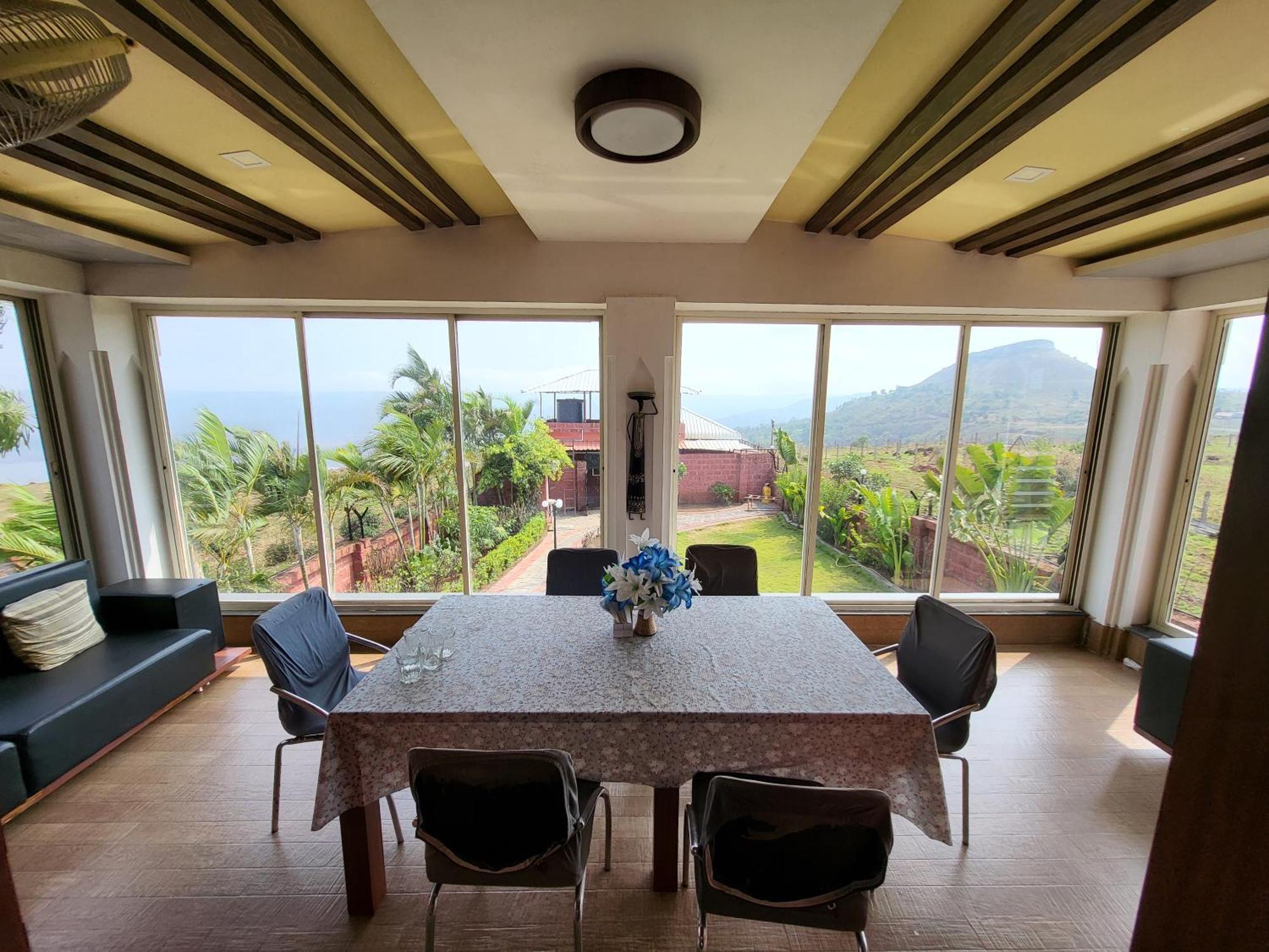 Paras Holiday Home Satara Ngoại thất bức ảnh